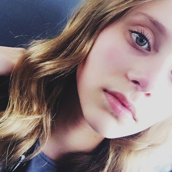 Meet your Posher, Kylee - Picture 1 of 1